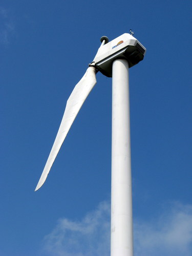 single blade wind turbine